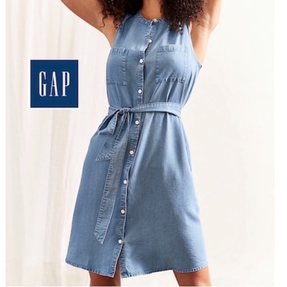 GAP Dresses & Skirts - GAP sleeveless chambray belted shirt dress S